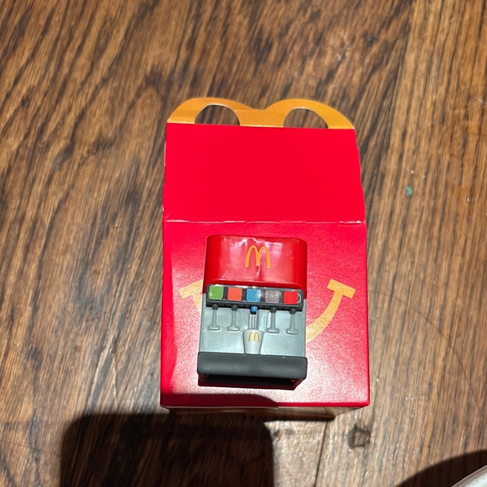 McDonald's lil toy drink dispenser
